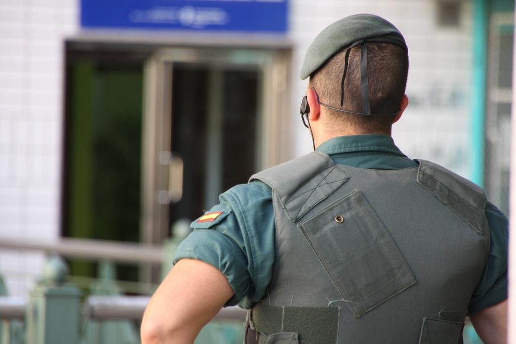 Hedabideek zabaldu dute Amurrion gazte bat atxilotu dutela sare sozialetan terrorismoa goratzeagatik