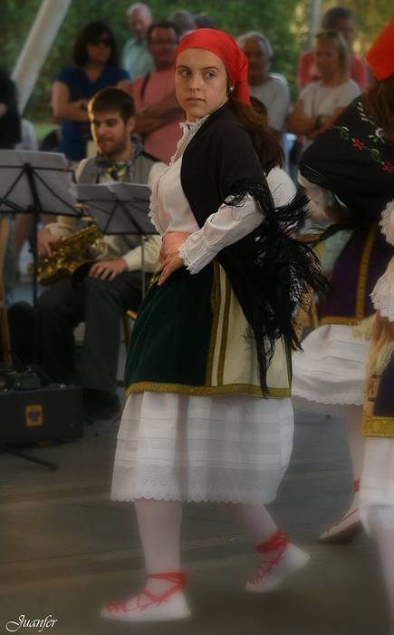 Itxarkundia dantza taldeak e 32 1498128371256