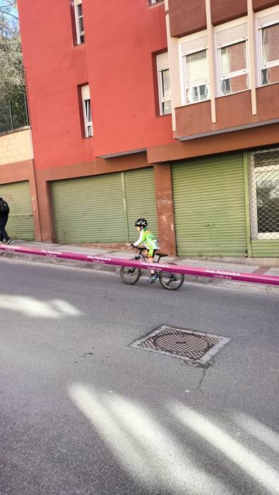 Txirrindulari gazteek erloju 11 1771856149142