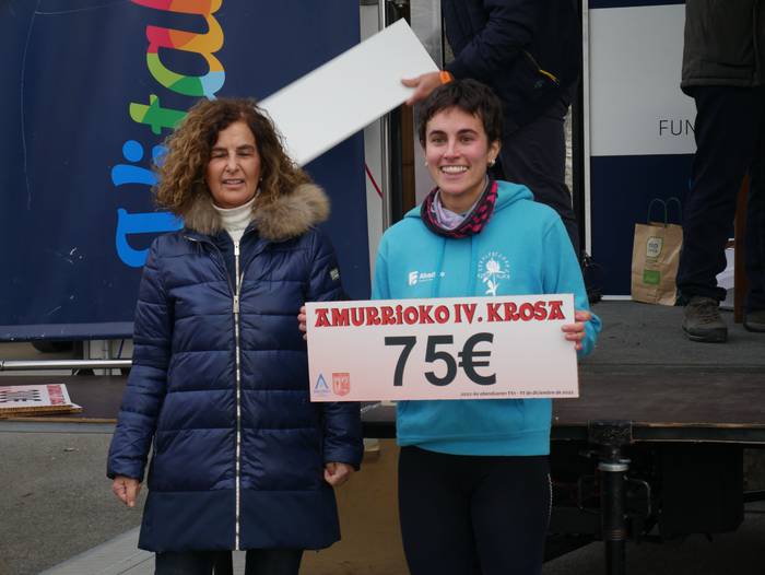 Tenperatura hotza, baina gir 180 1670778129024