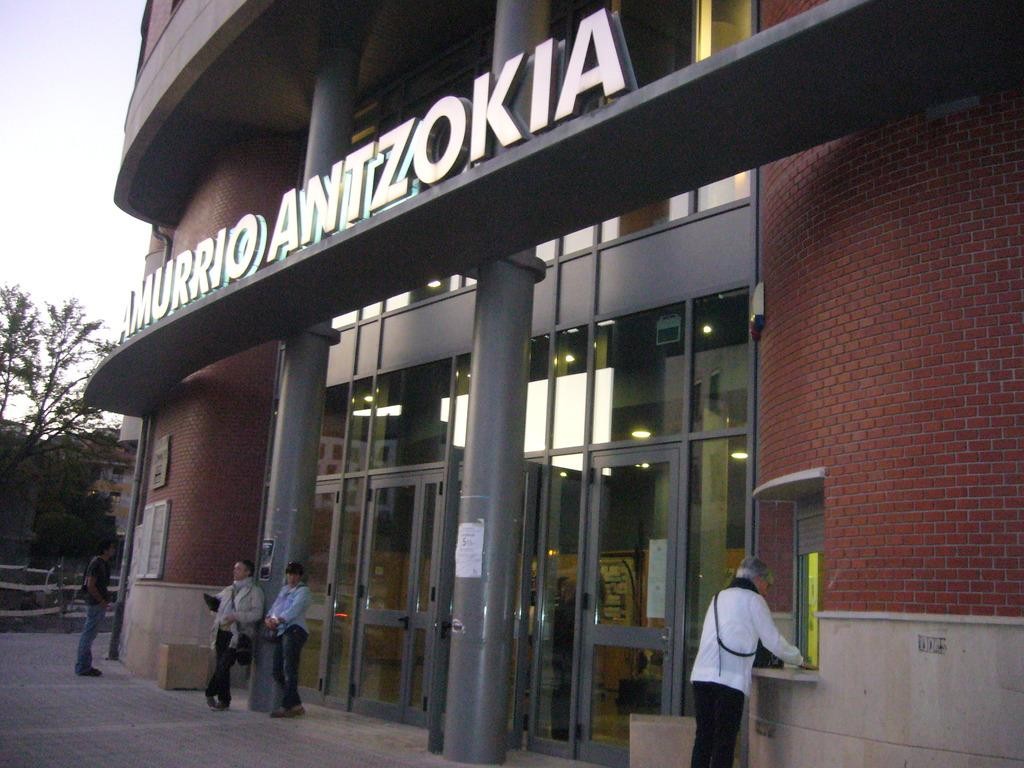 Udazkeneko kultura eskaintza aurkeztu du Amurrio Antzokiak