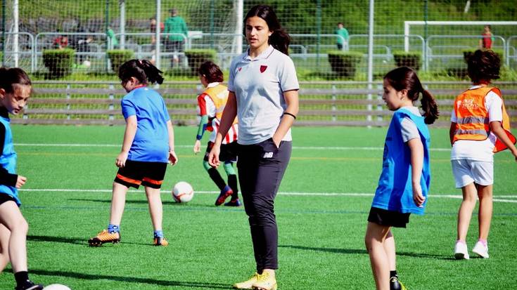 Etorkizunak neskentzako entrenamendu irekia deitu du iganderako, hurrengo denboraldian emakumezkoen taldea osatzeko