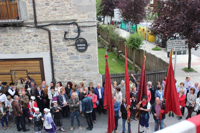 Une berezi ugari bizi izan z 72 1525935526736