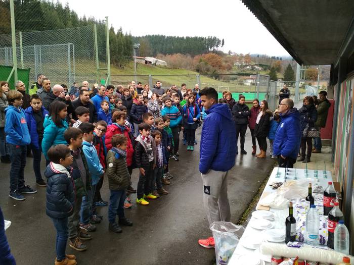 Bukatu da gabonetako tenis t 1 1514275409782