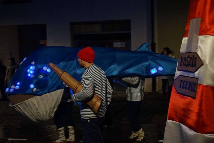 Irudimenez bete dituzte Amur 22 1771098557874