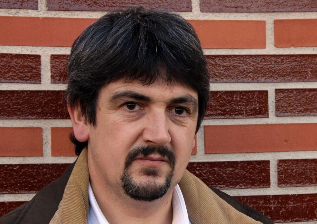 Euskara teknikariak EUDELeko Toponimia Batzordean parte hartzea erraztea eskatu du oposizioak