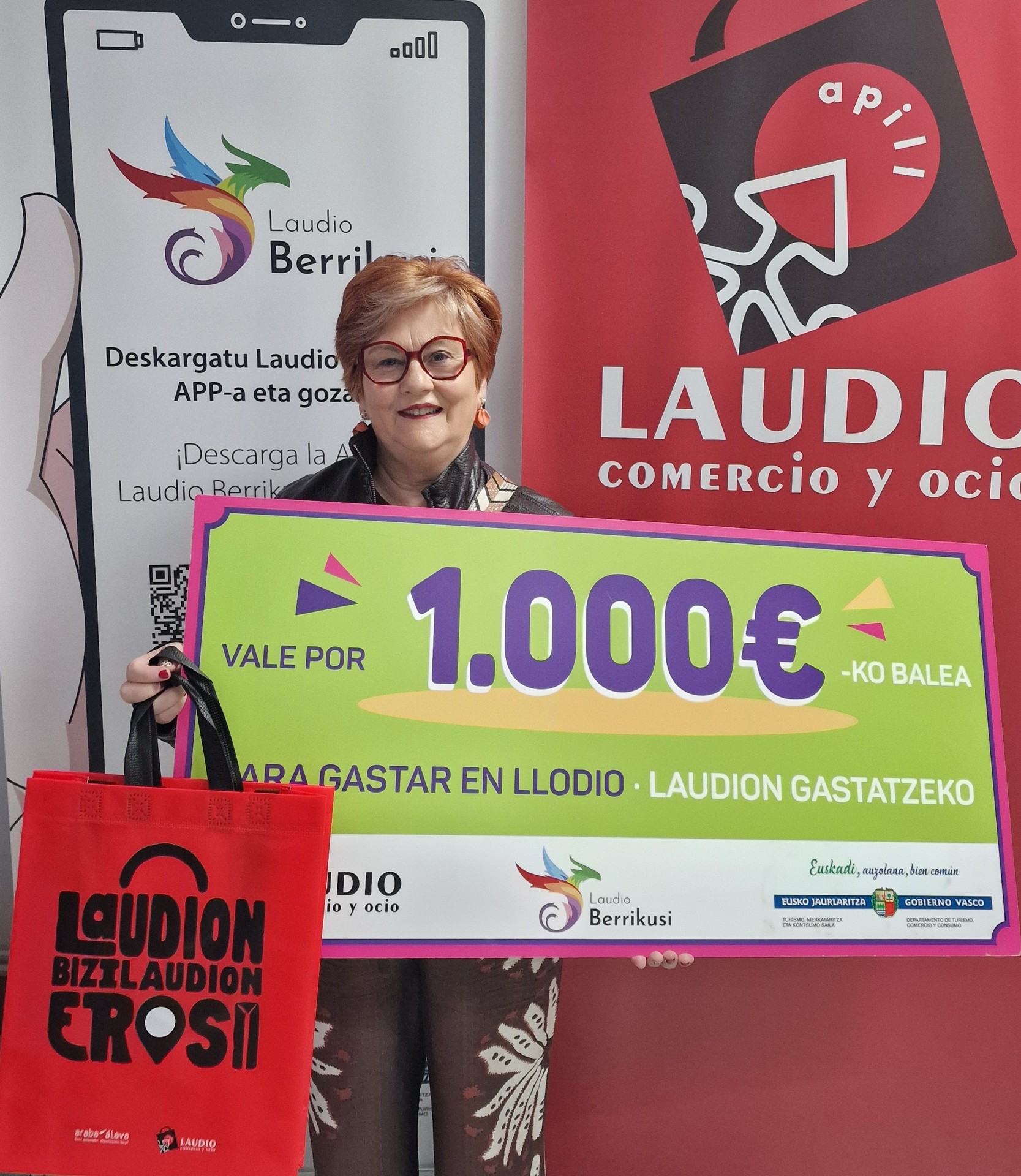 Merkataritza Festa eta 1000 euroko zozketa Laudio Berrikusirekin