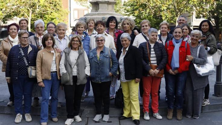 Loraldi elkarteak emakumeen eta gizonen berdintasunerako zirgari saria jaso du, Bizkaiko Foru Aldundiaren eta BBKren eskutik