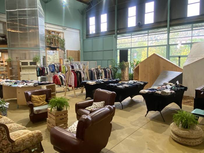 Arropa hilari bizi berri bat 6 1762113392189