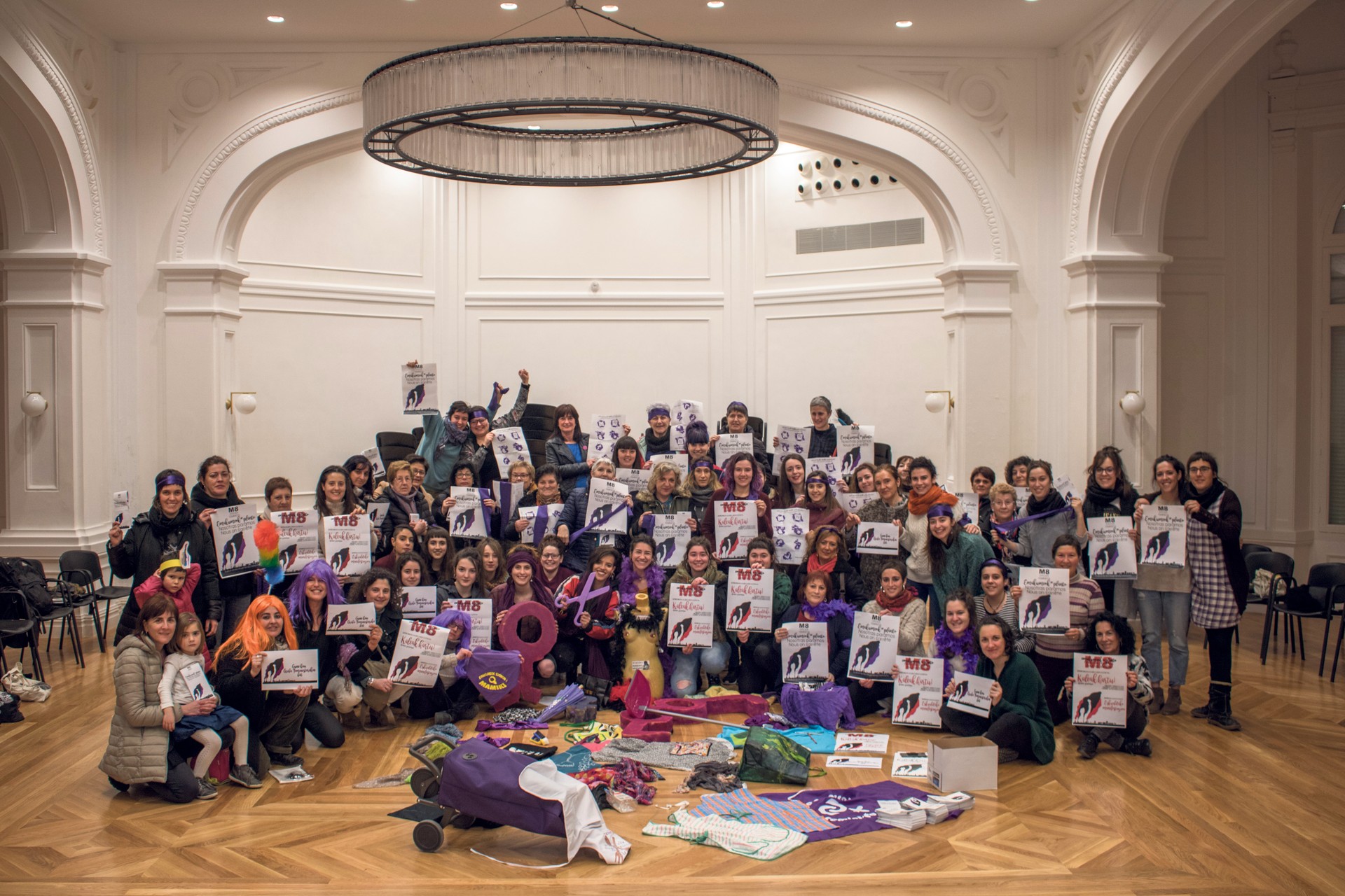 Greba feminista antolatzeko bilera deitu du Mugimendu Feministak