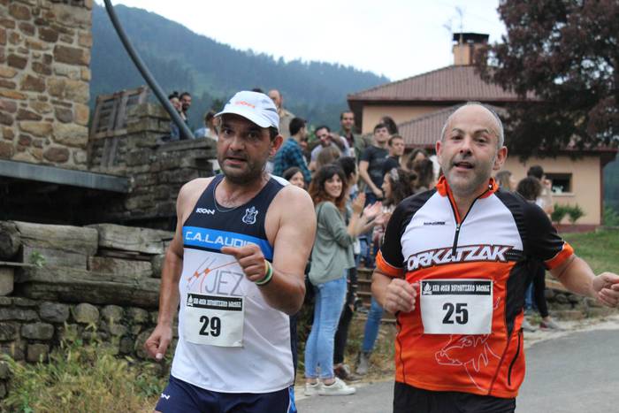 Auzoko mendiak zeharkatu zit 109 1498471701403