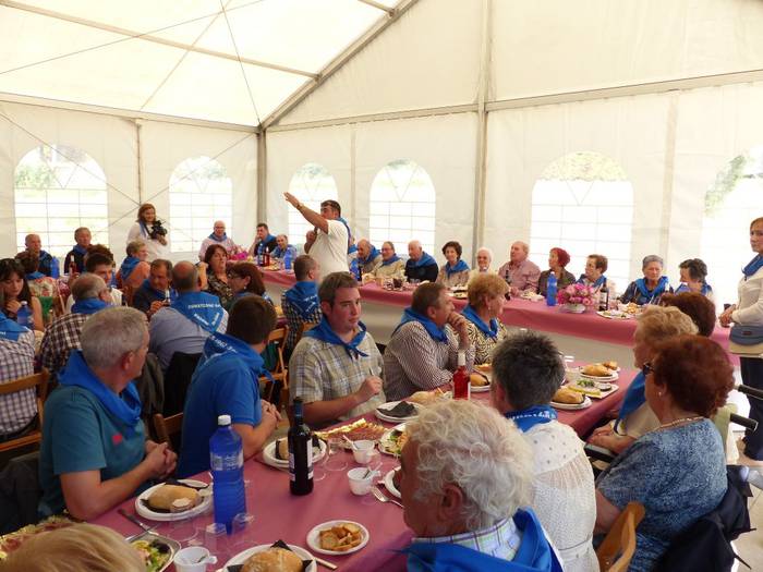 Auzokide ugarik hartu zuten  120 1506367118557