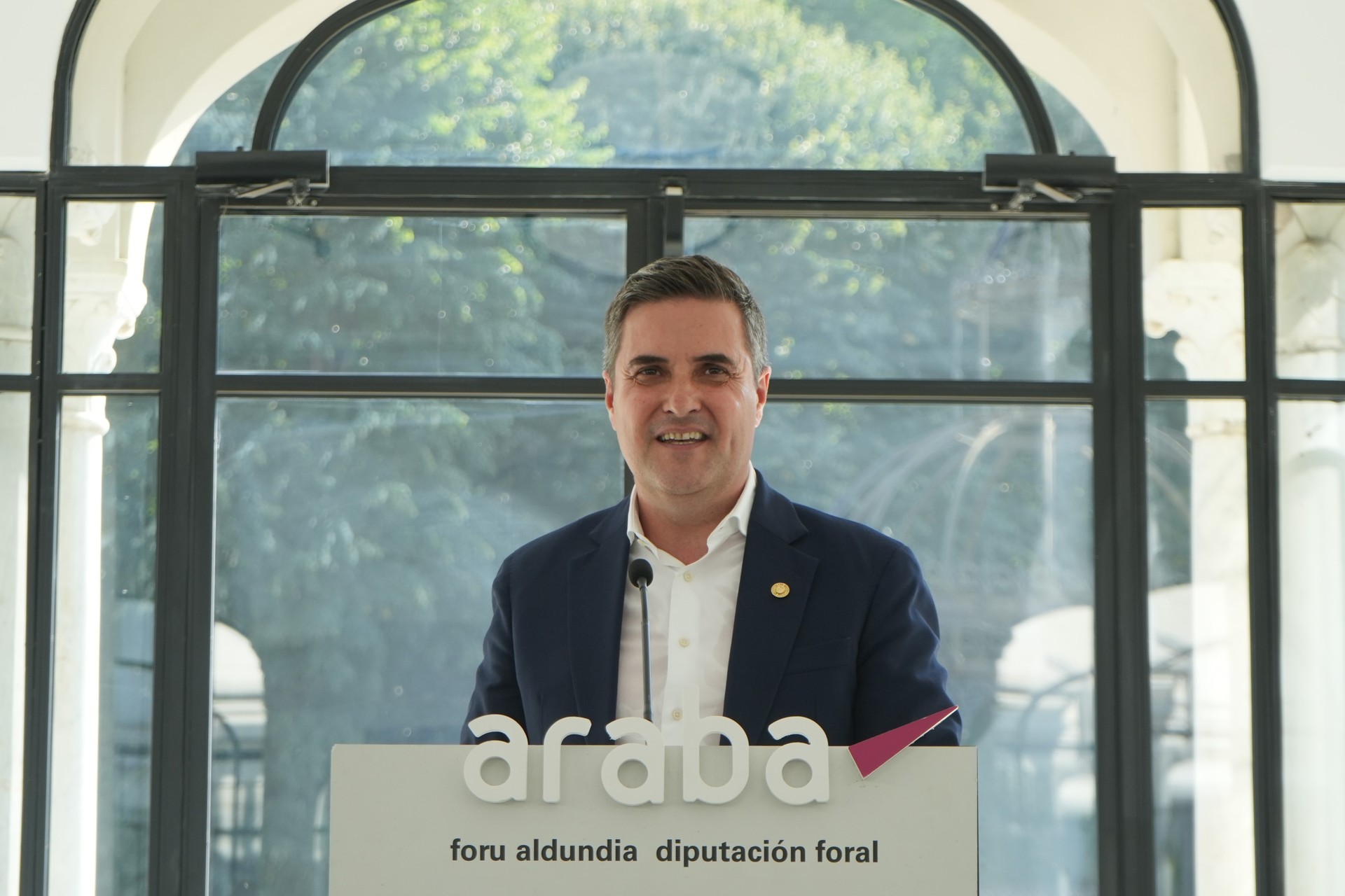 Mikel Jauregi Sailburuak ez duena aipatzen trantsizio energetikoari buruz