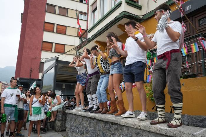 Joko eta kontzertu artean am 24 1755522970728