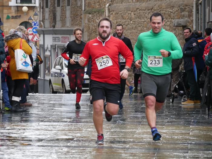 Ehunka lasterkarik bete dute 317 1549207298220