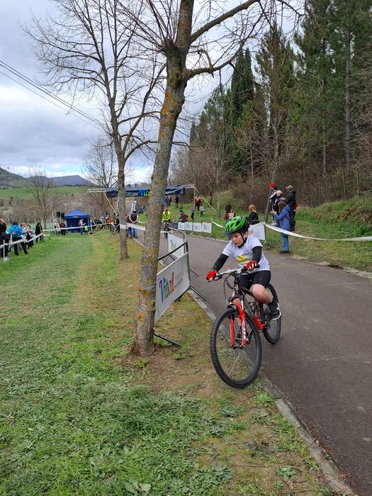 140 umek parte hartu zuten a 35 1772319199630