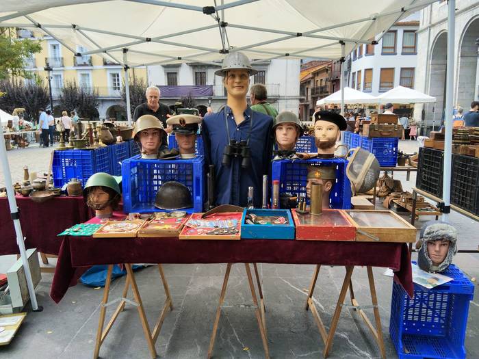 Antzinako objektuz eta bildu 41 1758390893114