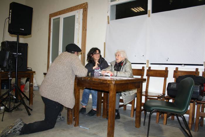 Aiaran ere armairutik atera  74 1511253535880