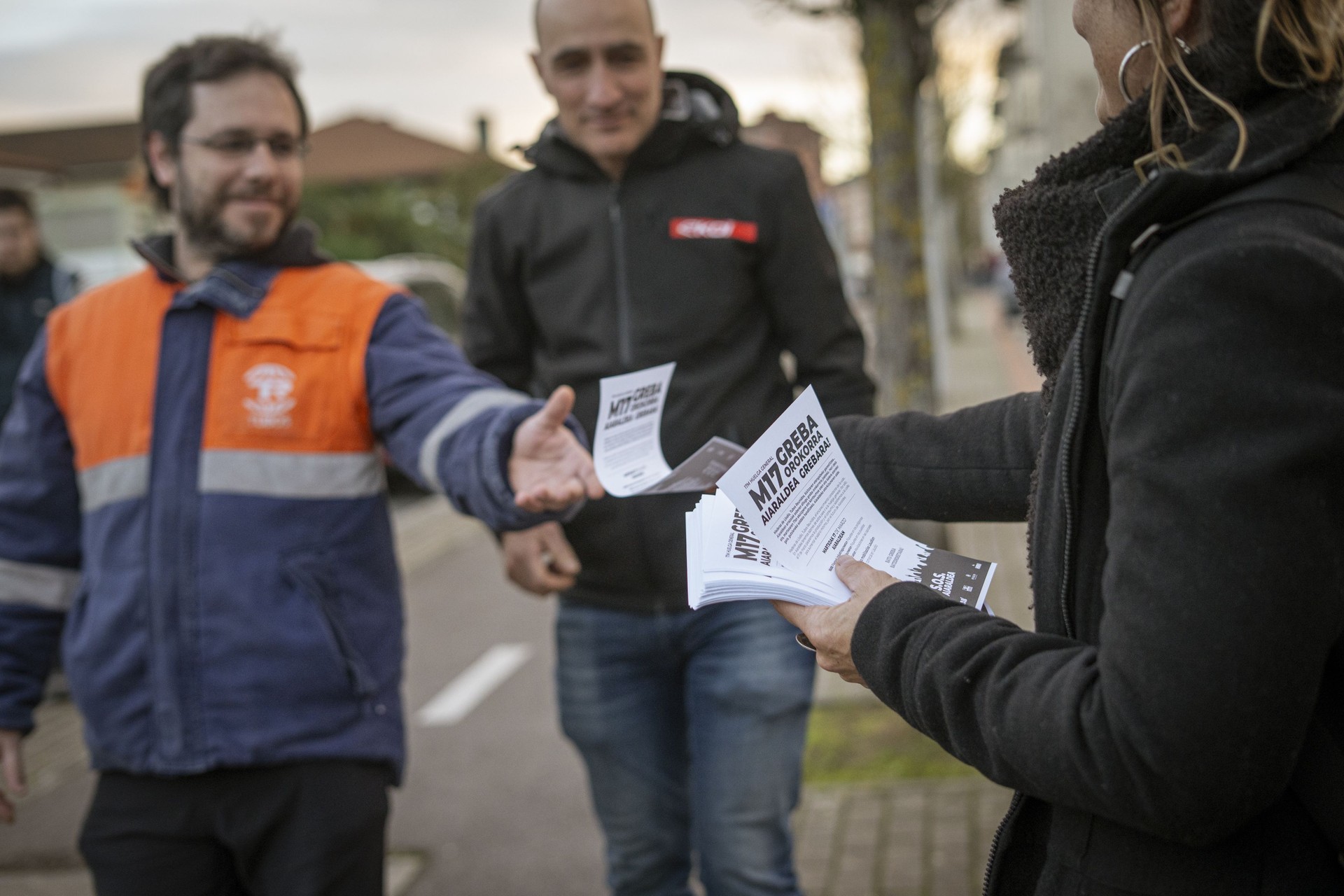 Gutxieneko soldata propio baten alde, greba orokorra