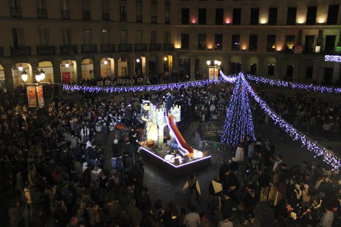 Olentzero eta maridomingi Ai 4 1514143376084