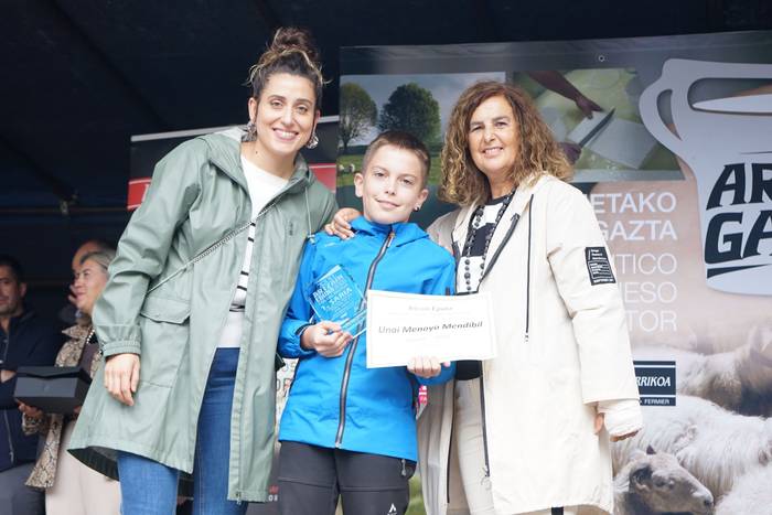 Yolanda Elosegui, Maria Ange 31 1758471093591