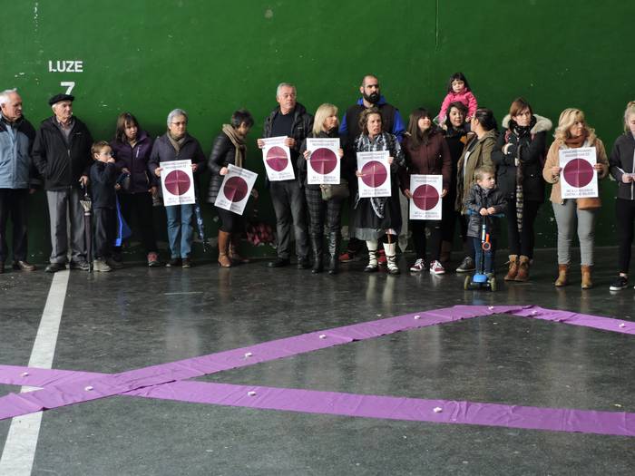 Aldarri ozena genero indarke 15 1511632452881