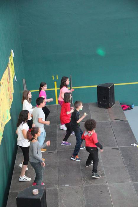 Jende ugarik parte hartu zue 65 1490025337584