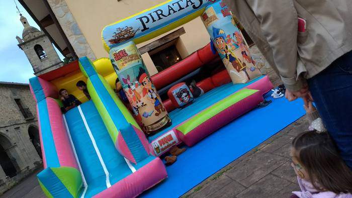 Goizetik gauera arte luzatu  33 1510556189891