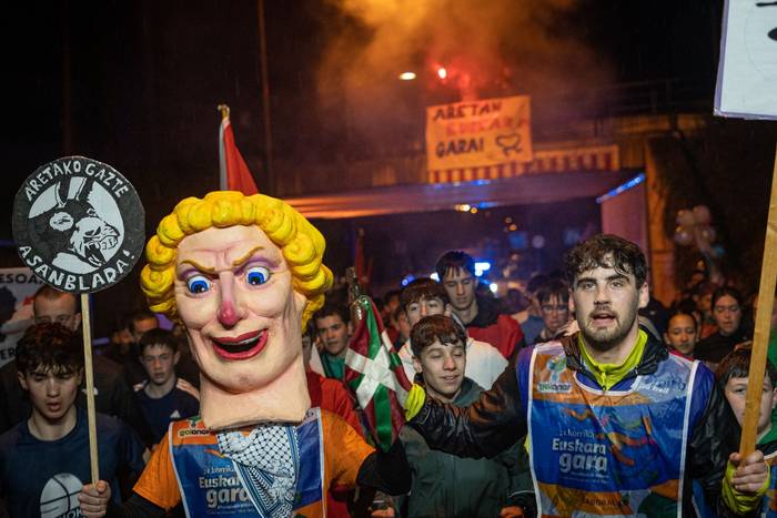 Aldarrikapenez eta pirotekni 3 1774598109060