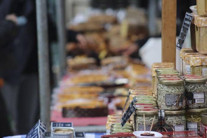 Ehunka ekoizlek eta bisitari 75 1516542363959