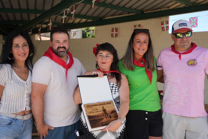 Paella txapelketarekin eta K 47 1755976654777