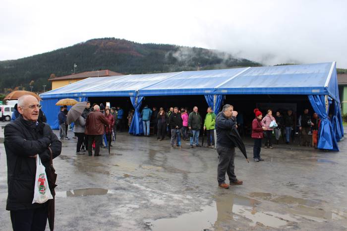 Eguraldi petrala izan arren, 5 1513616560190