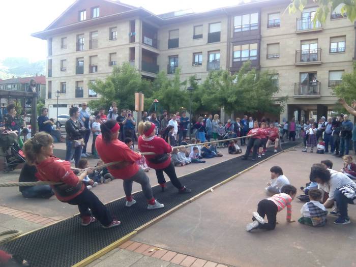 Jendetza eta giro ona nagusi 104 1494849787265