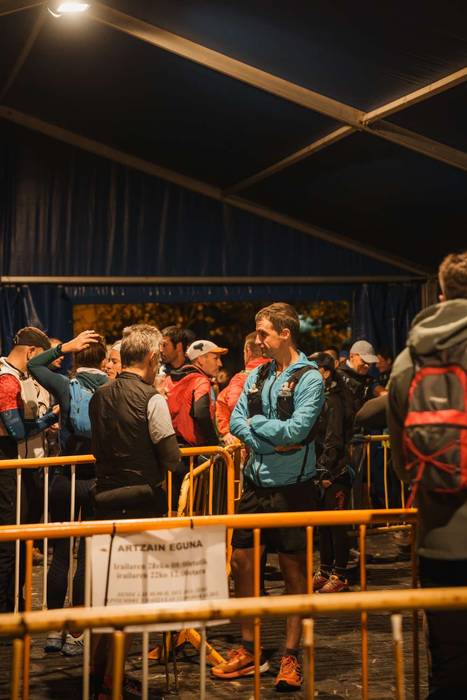 Gorobel Ibilaldiak ehuna men 9 1762257257923