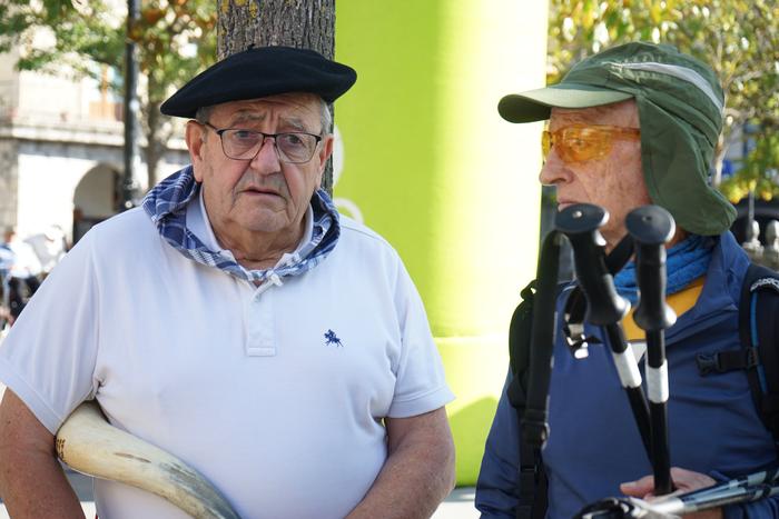 Adin guztietako mendizaleek  9 1760277025353