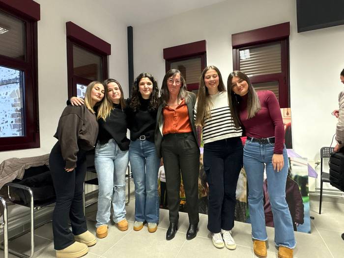 Okondoko emakumeen historia, 13 1763923627659