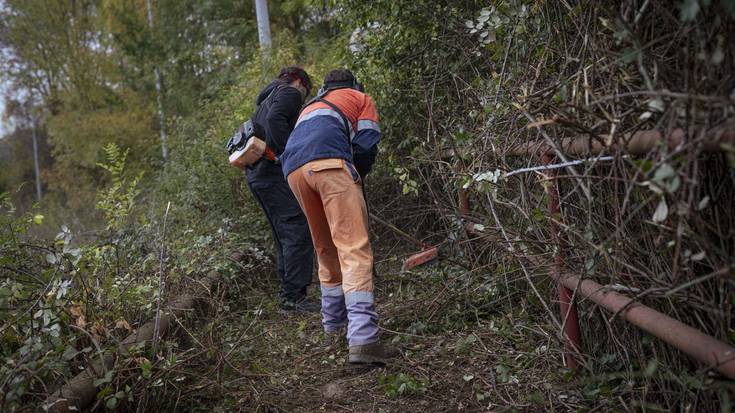 Ekintza egin dute Tubos Reunidoseko langileek, lantegira oinezkoen eta txirrindularien sarbidea aldarrikatzeko