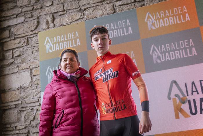 Artziniegako kale estuetan l 38 1773517308093