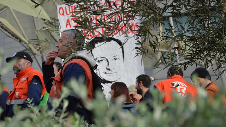 SEPI prest dago Tubos Reunidosen zorra atzeratzeko, baina enpresak ez du ordaindu nahi, hedabideen arabera