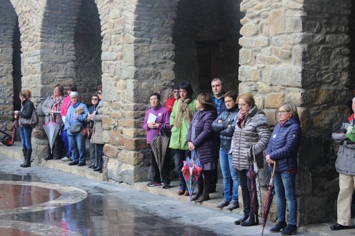 Aldarri ozena genero indarke 26 1511632775510