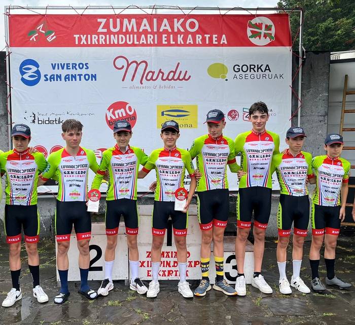 Xabier Solaunek denboraldiko bigarren podiuma eman zion Aiala Txirrindularitza Elkarteari Zumaian
