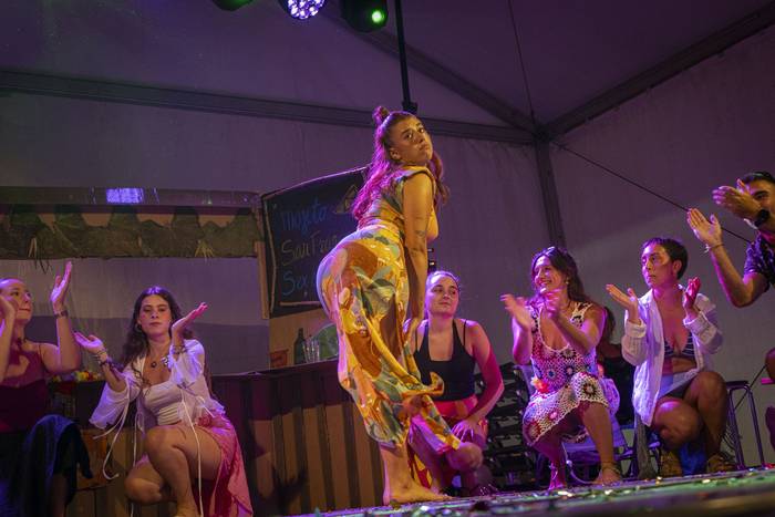 Maila altuko ikuskizuna eska 33 1757231332316