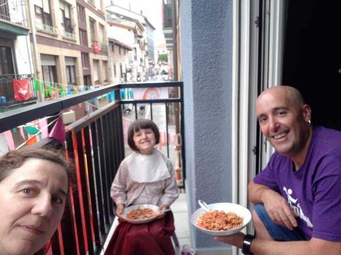 Umeak izaten ari dira gaur p 42 1589039391965