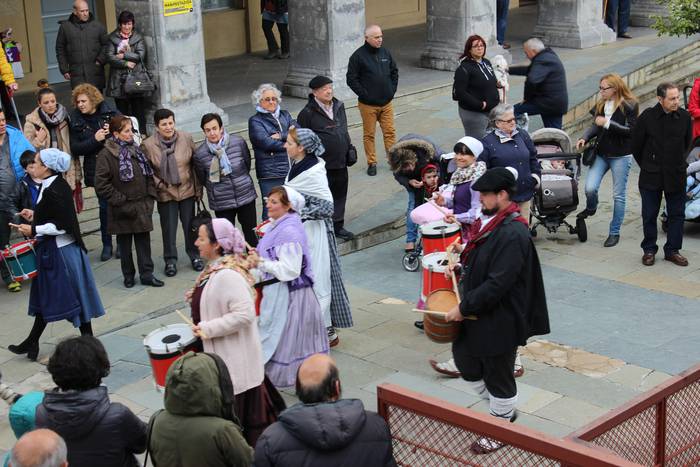 Ehunka umek zabaldu dute dan 23 1493310732677