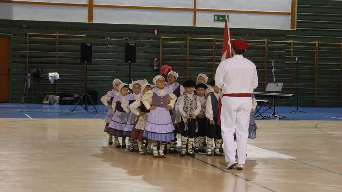 Itxarkundia taldeak Gabonetako erakustaldia egin du Laudion - 13