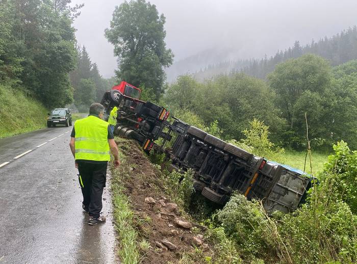 Kamioi bat irauli da Zuhatzan