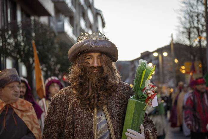 Hiru Errege Magoek ilusioz b 15 1767696953667