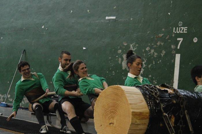 Jende ugari erakarri du Bizi 92 1744553772040