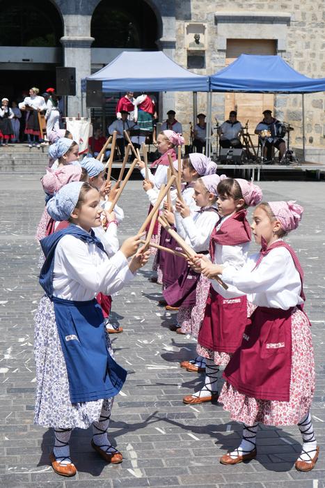 Euskal jaiak aurre egin zion 64 1779609302809