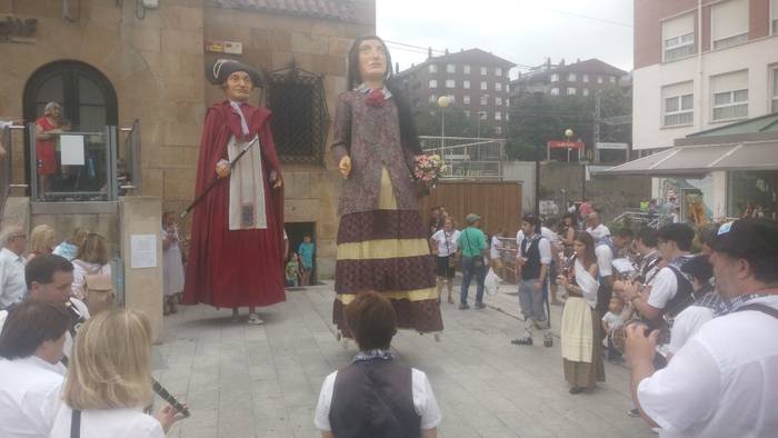 Castellersek, bertsolariek,  9 1503688339652